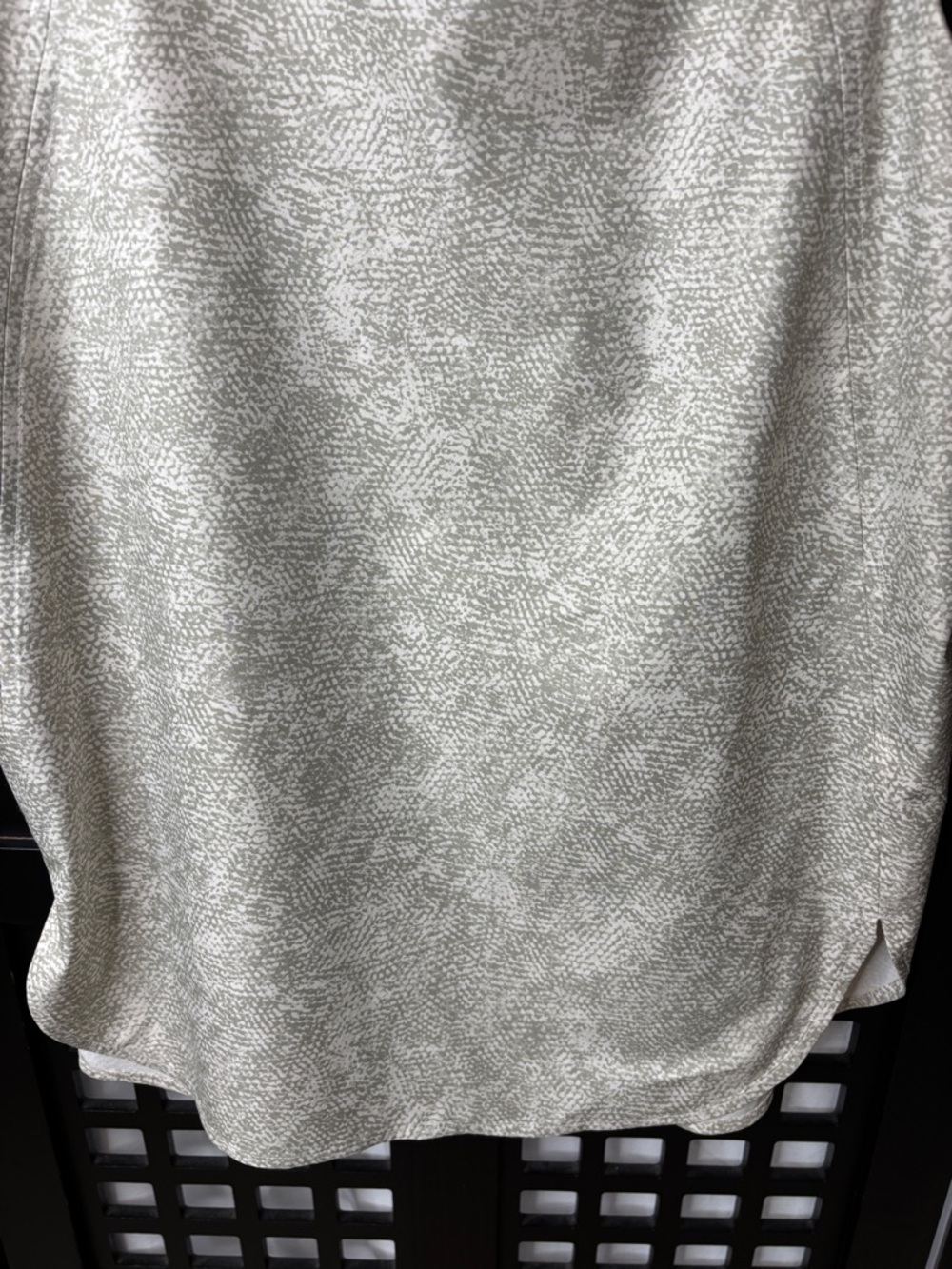 🤍 Athleta Shimmer Tank Women's Large Cream Stretch Crewneck Athleisure Top 🤍 - Picture 5 of 11